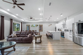 Tranquil Brand New Central Location Lake Front